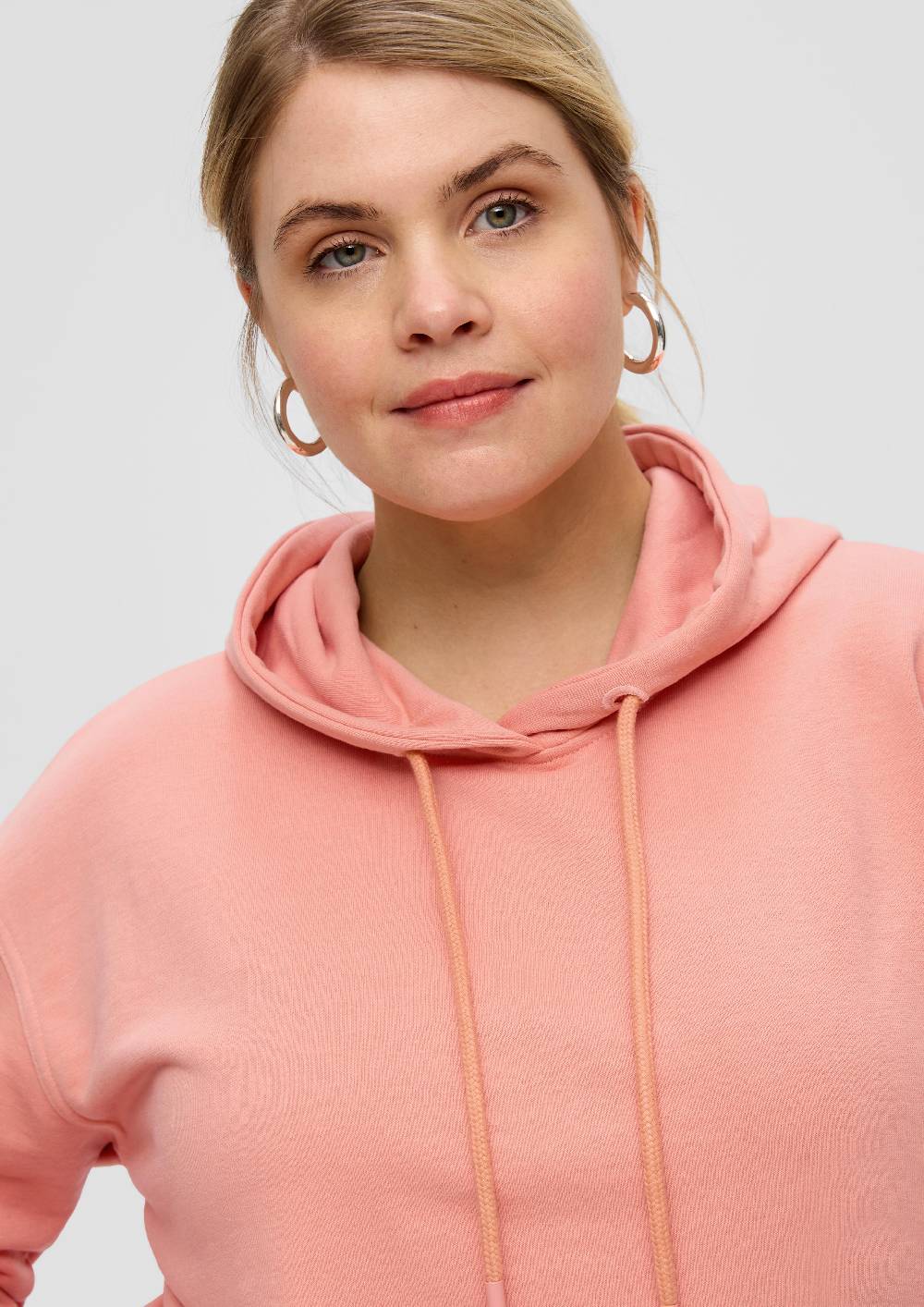 S.Oliver Kapuzensweatshirt mit überschnittener Schulter Neuheiten