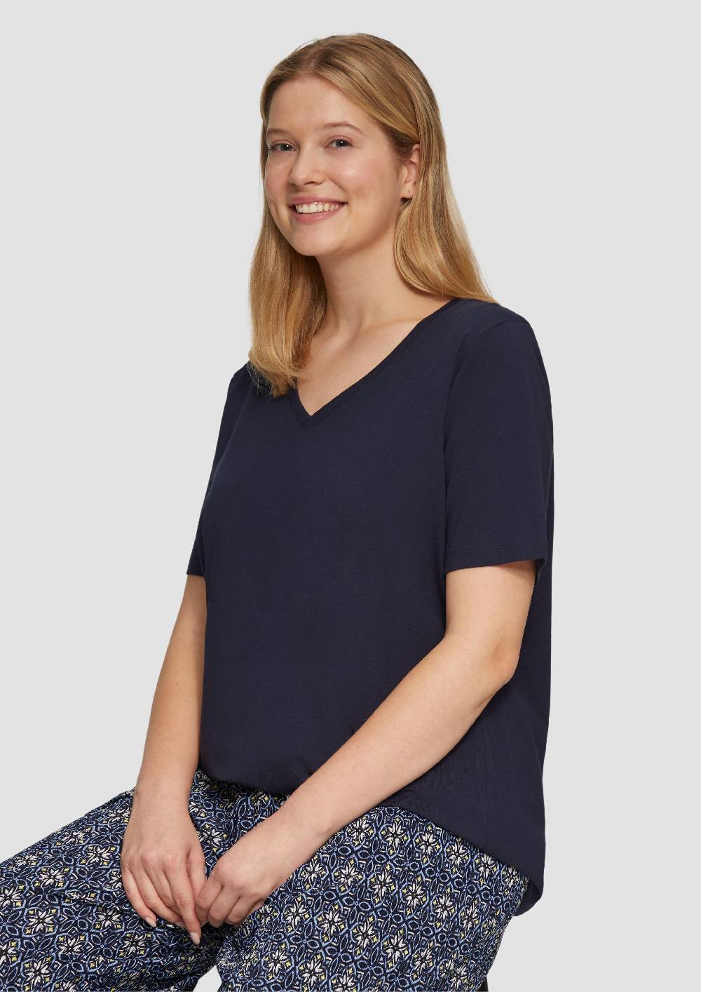 S.Oliver T-Shirt mit V-Ausschnitt Kostenlose Rückgabe
