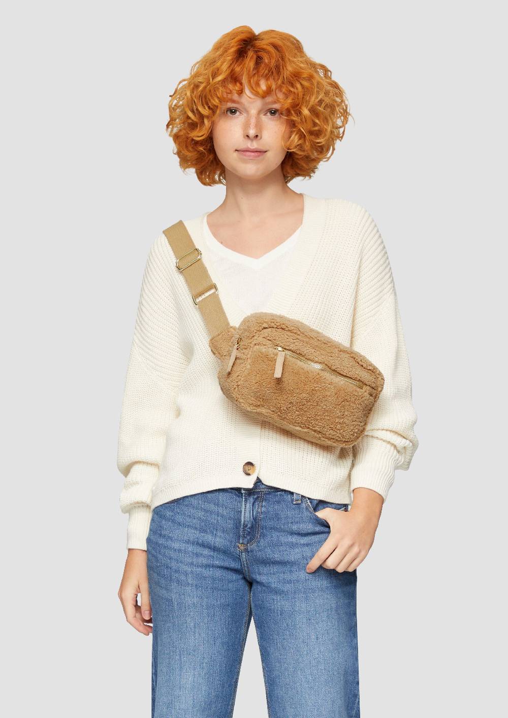 S.Oliver Crossbody-Bag aus Teddyplüsch Fabrikpreis
