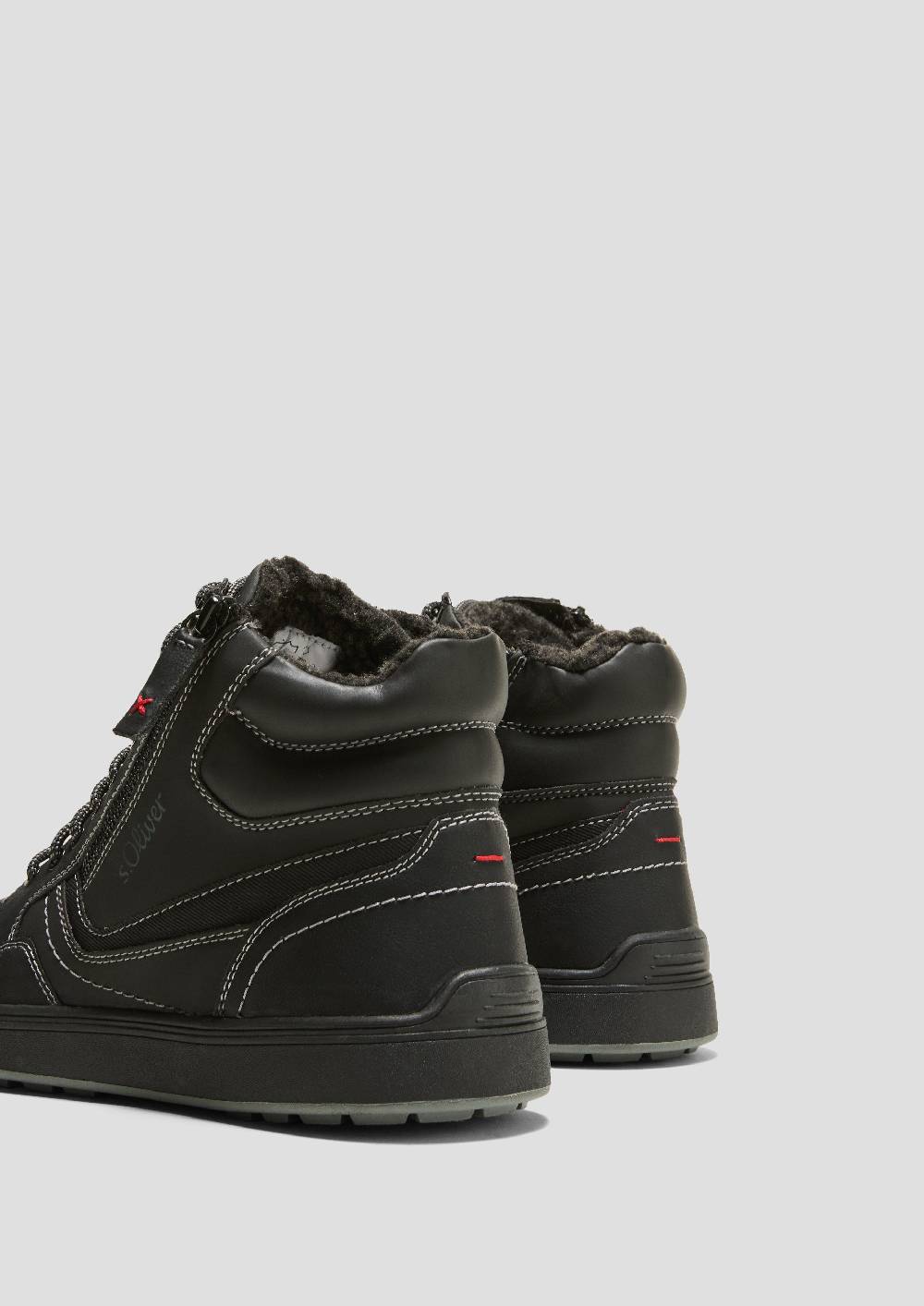 S.Oliver Gefütterte Boots mit Kontrastnähten im Angebot