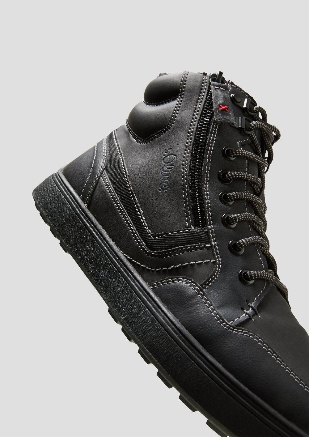 S.Oliver Gefütterte Boots mit Kontrastnähten im Angebot