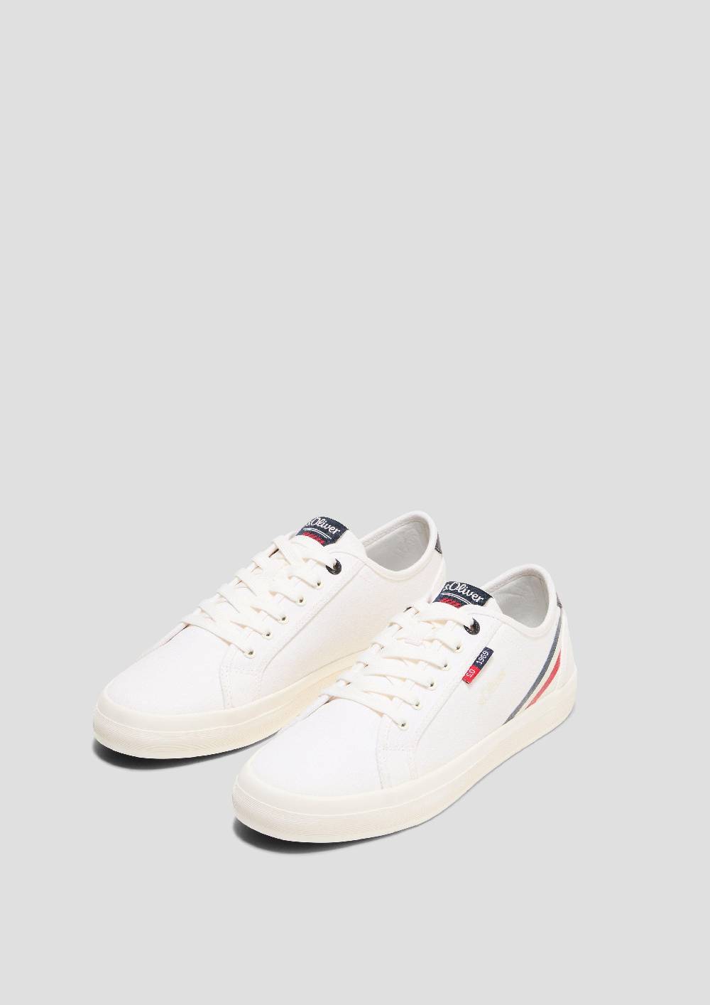 S.Oliver Sneaker mit Kontrast-Details und Logo Exklusive Angebote