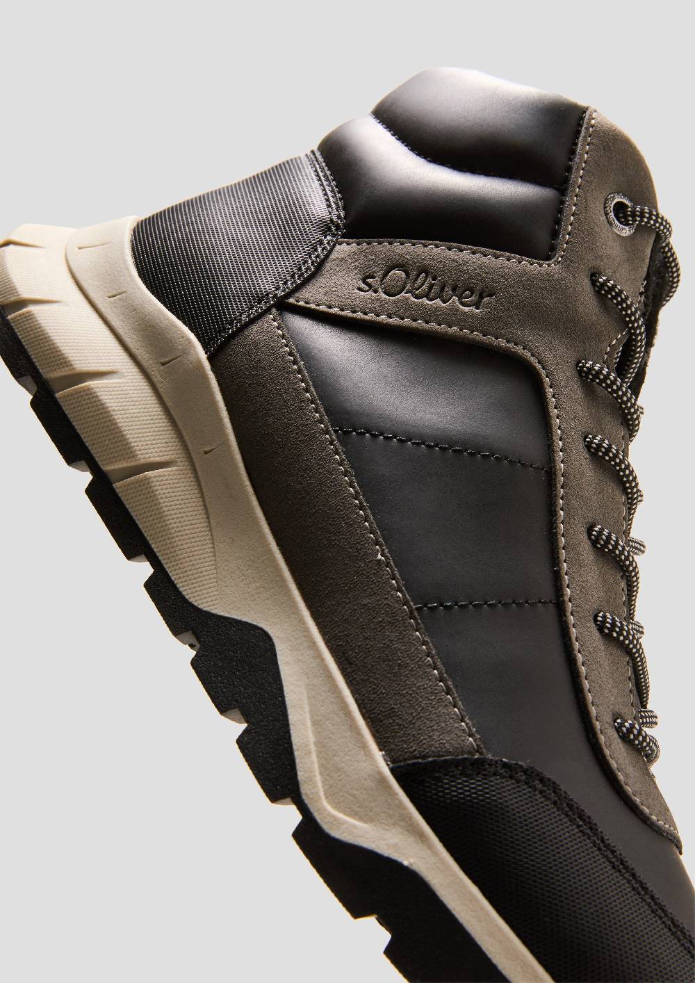 S.Oliver Stiefel in Sneaker-Optik Tägliche Deals