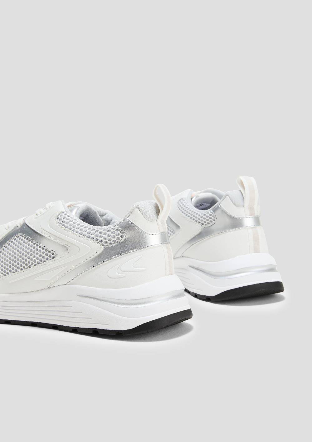 S.Oliver Sportlicher Sneaker mit Mesh 50% Rabatt mit kostenlosem Versand