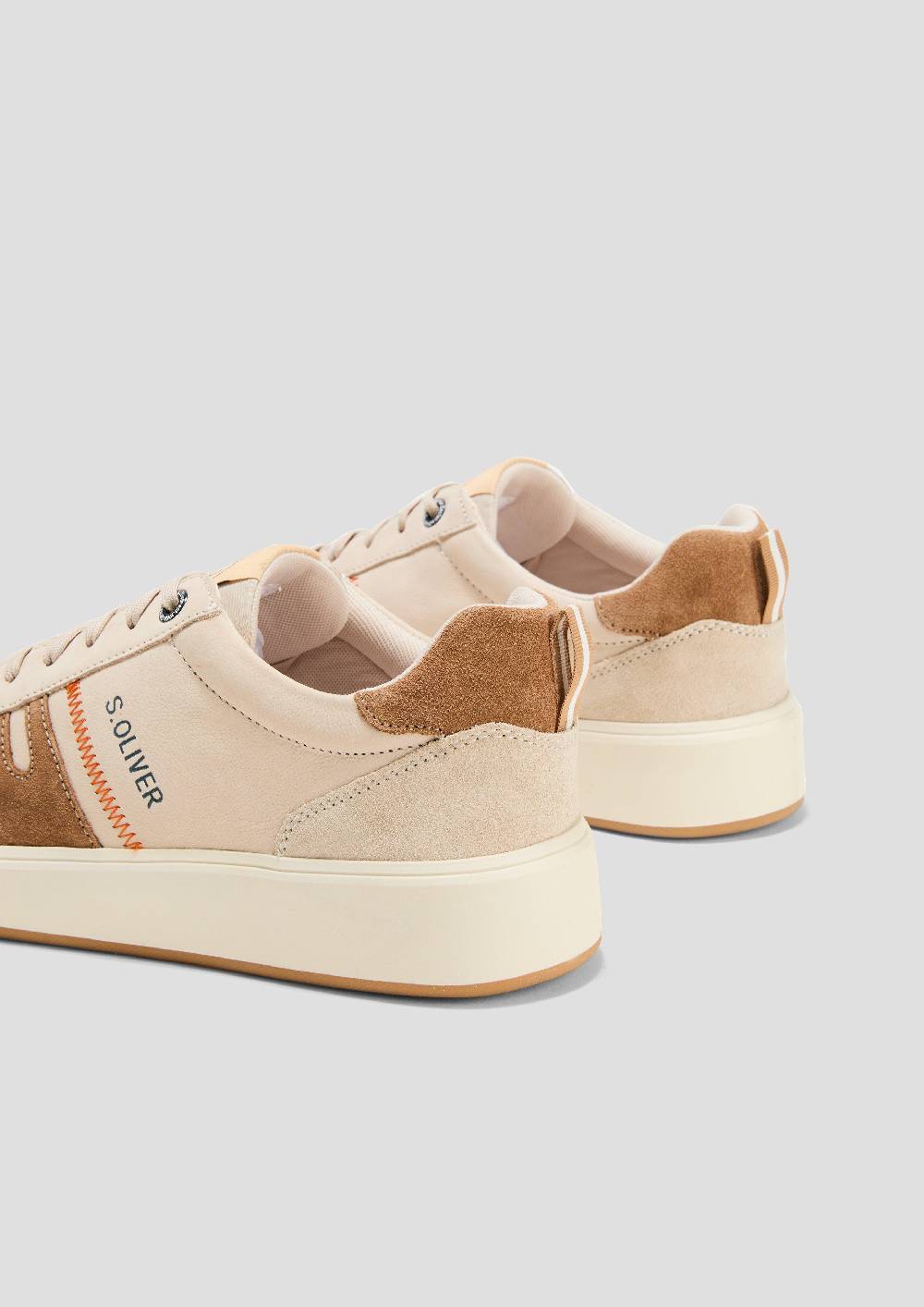 S.Oliver Sneaker aus Leder mit Logo-Detail Black Friday Preise