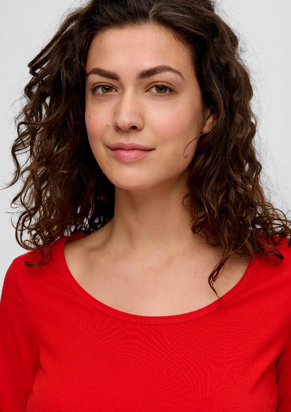 S.Oliver Elastisches Jersey-Shirt mit U-Ausschnitt Fabrik Onlineshop