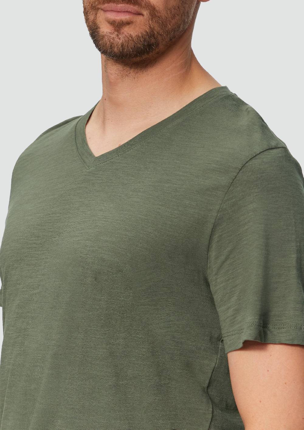 S.Oliver Baumwollshirt mit V-Ausschnitt und Flammgarnstruktur Rabatt