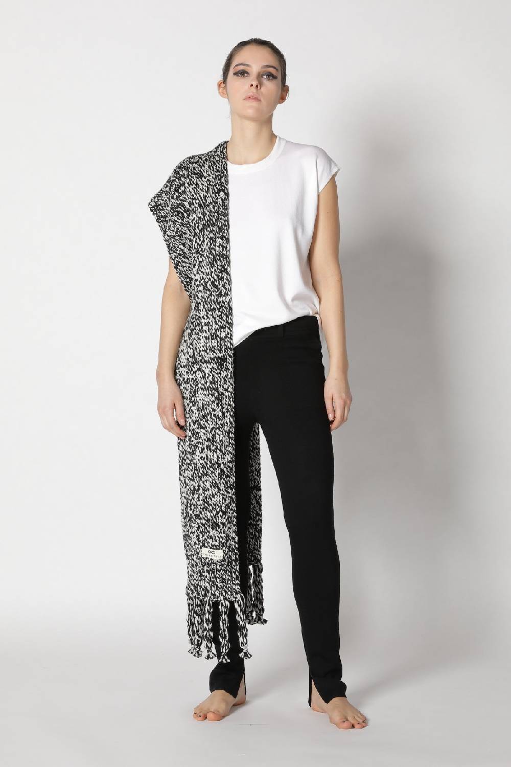 Sminfinity stretchy shell top + milano slim cut pants + contrast mouliné scarf Kauf eins, bekomm eins gratis
