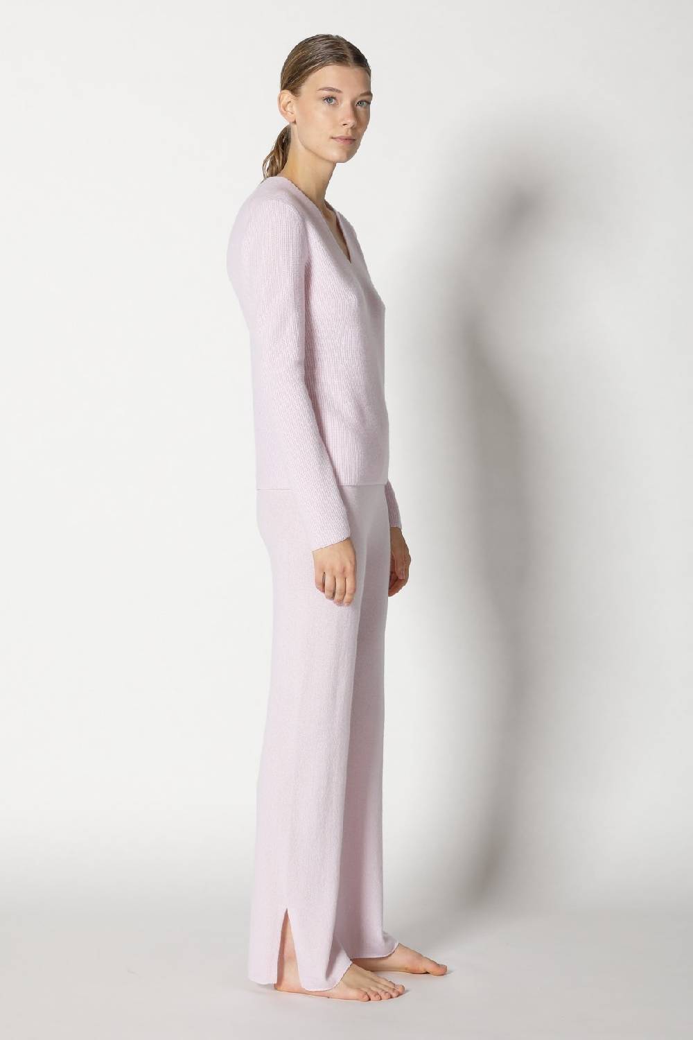 Sminfinity pure fitted V neck + pure slitted pants Begrenztes Angebot