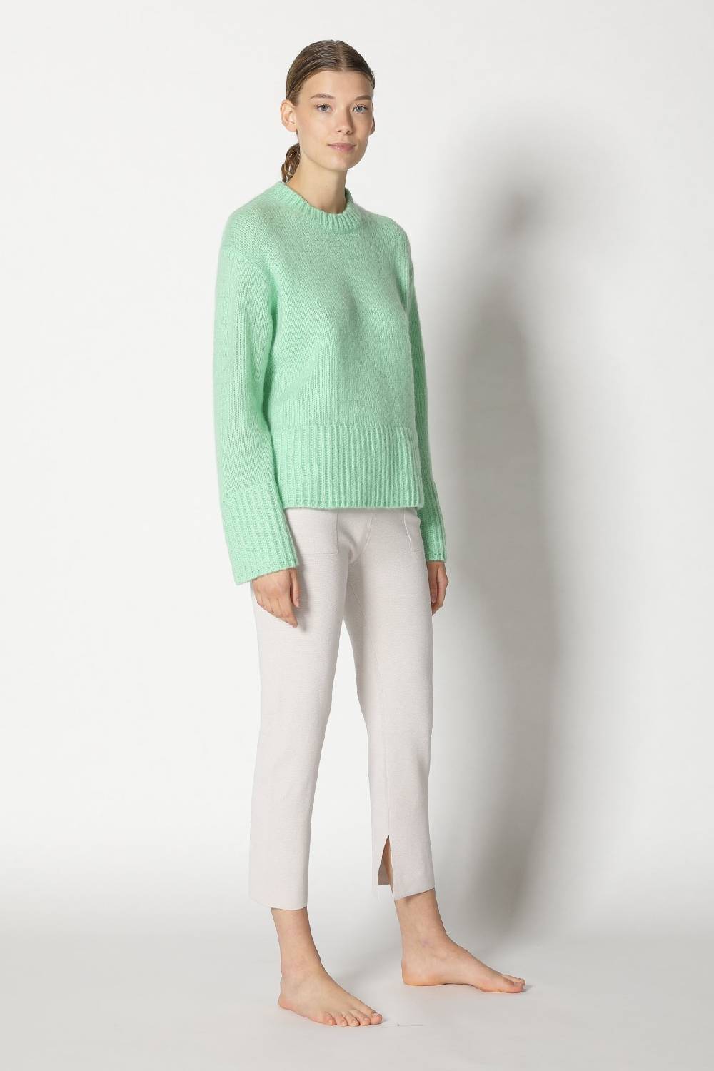 Sminfinity fluffy crew jumper + silky cropped pants Heißer Verkauf