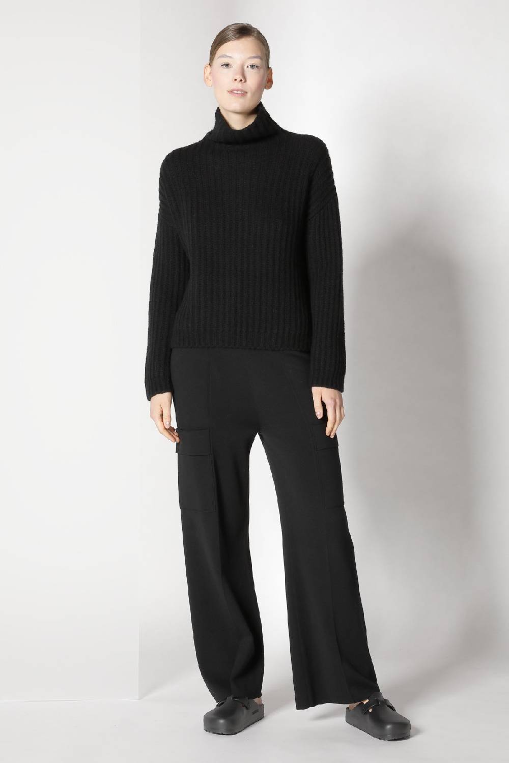 Sminfinity blurry ribbed turtleneck + cargo bellbottom pants Kostenloser Versand international