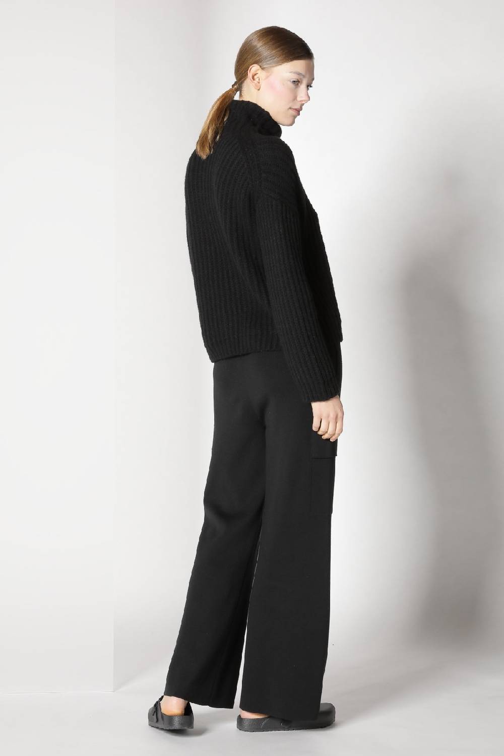 Sminfinity blurry ribbed turtleneck + cargo bellbottom pants Kostenloser Versand international