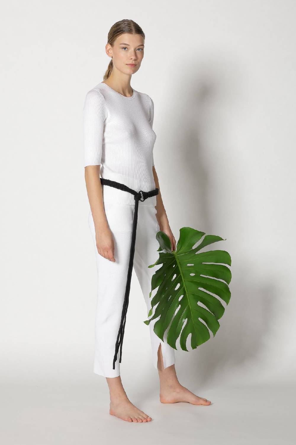 Sminfinity silky rib crew T + silky cropped pants + hang loose ring belt Top Angebot