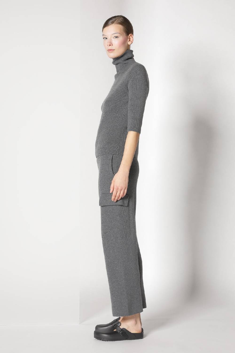 Sminfinity chilly fitted turtleneck + chilly cargo pants Outlet
