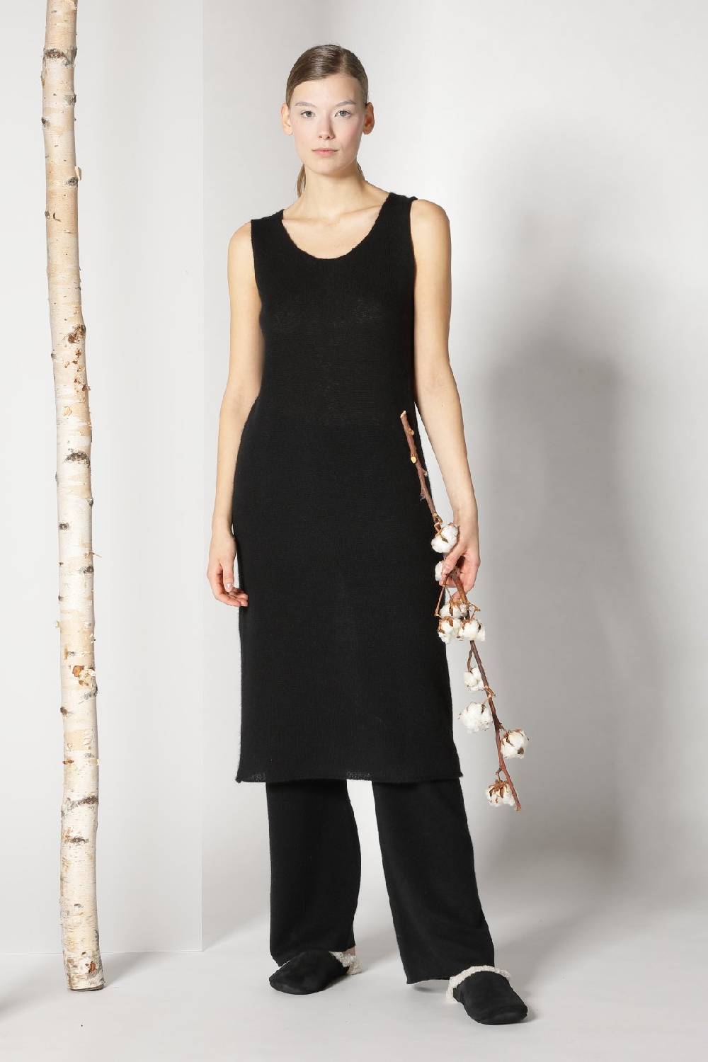 Sminfinity fluffy ribbed maxi coat + fluffy 1 Ply tank dress + pure slitted pants Exklusivangebot