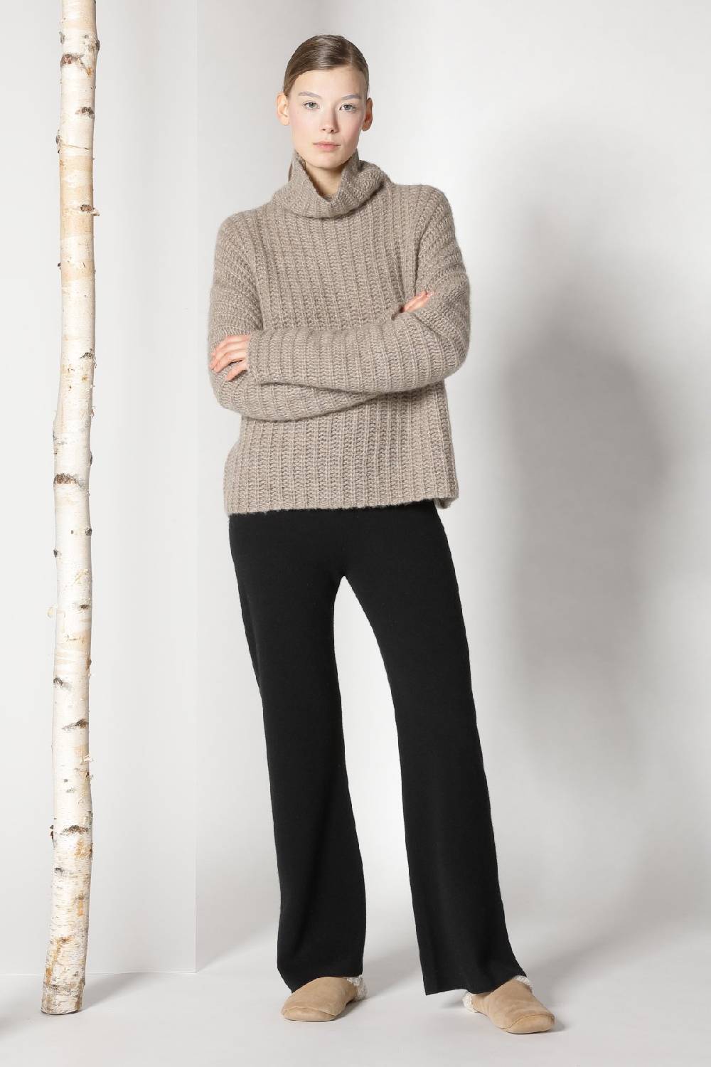 Sminfinity fluffy ribbed turtleneck jumper + pure slitted pants Valentinstagsangebot