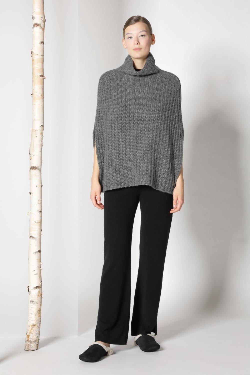 Sminfinity fluffy ribbed turtleneck cape + pure slitted pants Online Outlet