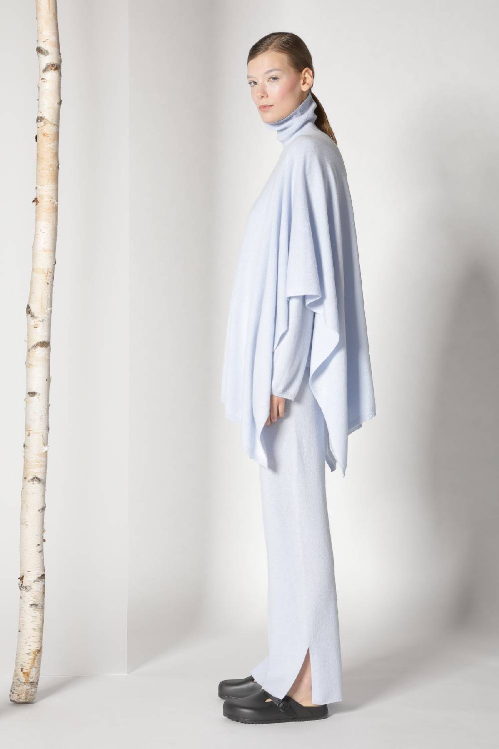 Sminfinity pure cape turtle + pure V jumper + pure slitted pants Neuheiten