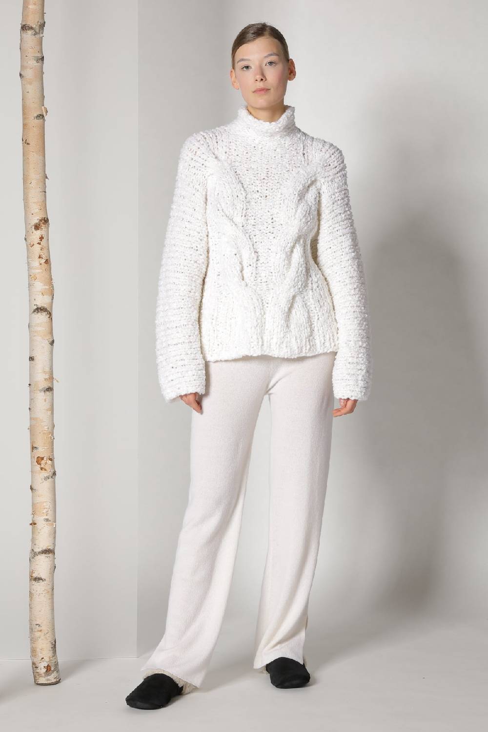 Sminfinity handknitted cable jumper + pure slitted pants Saisonale Angebote