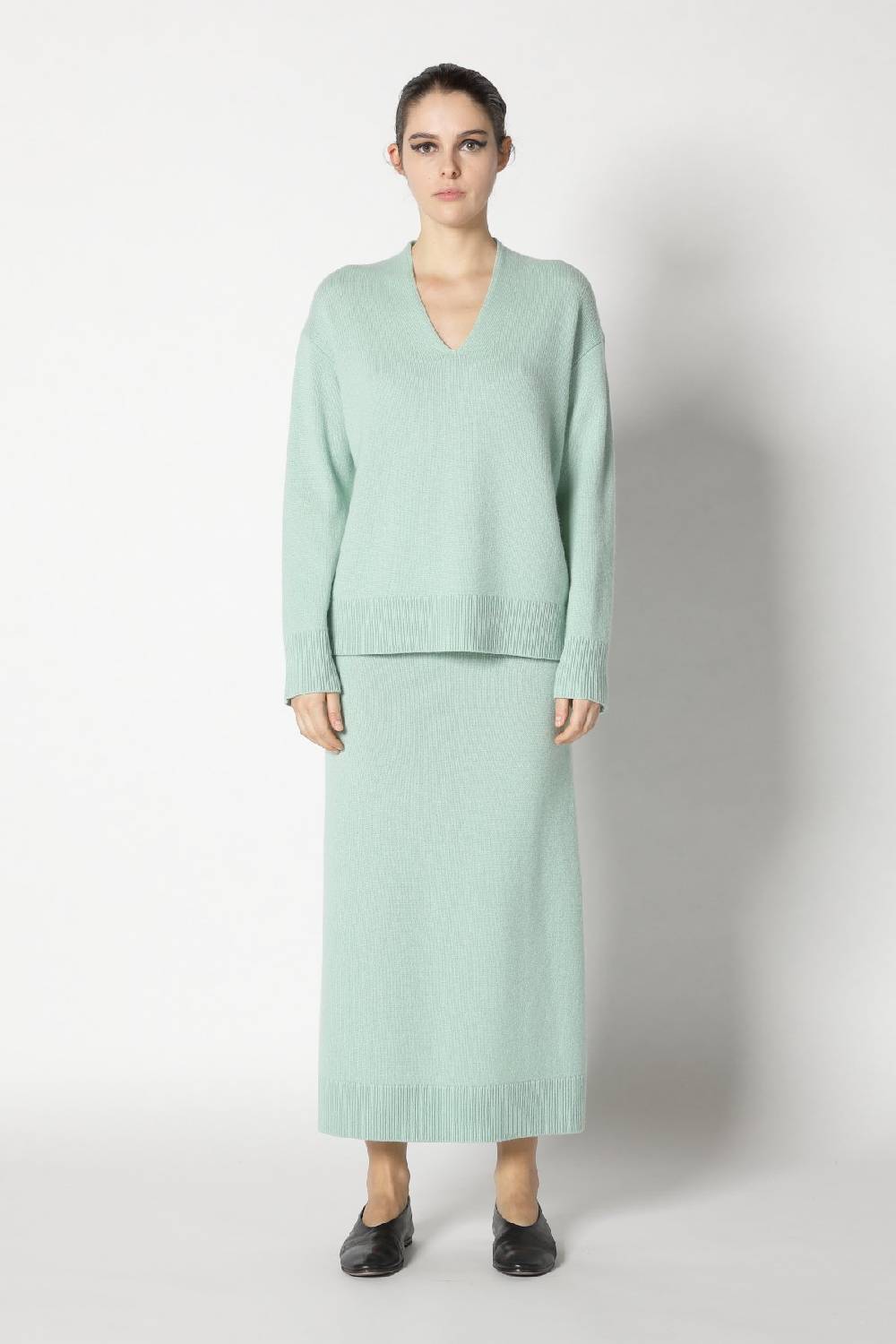 Sminfinity pure V neck + loosely 1x1 rib scarf + pure A skirt Super Sparpreis
