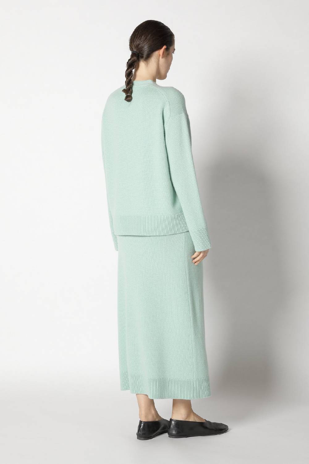 Sminfinity pure V neck + loosely 1x1 rib scarf + pure A skirt Super Sparpreis