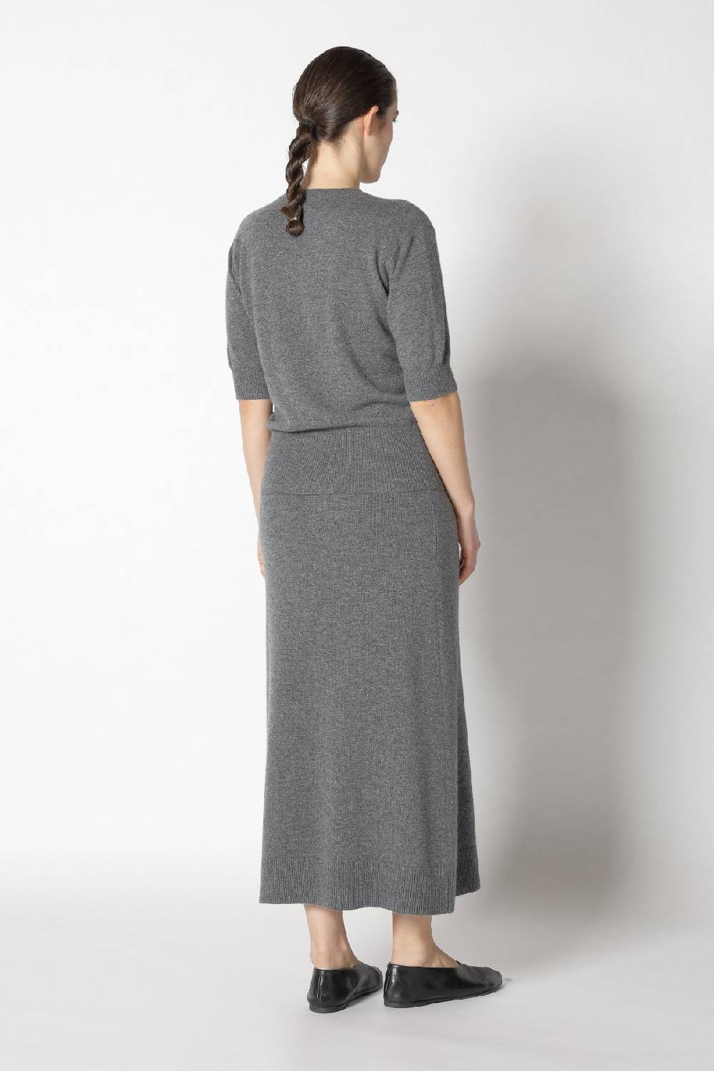 Sminfinity infinite crew T + pure A skirt Zeitbegrenzte Promotion