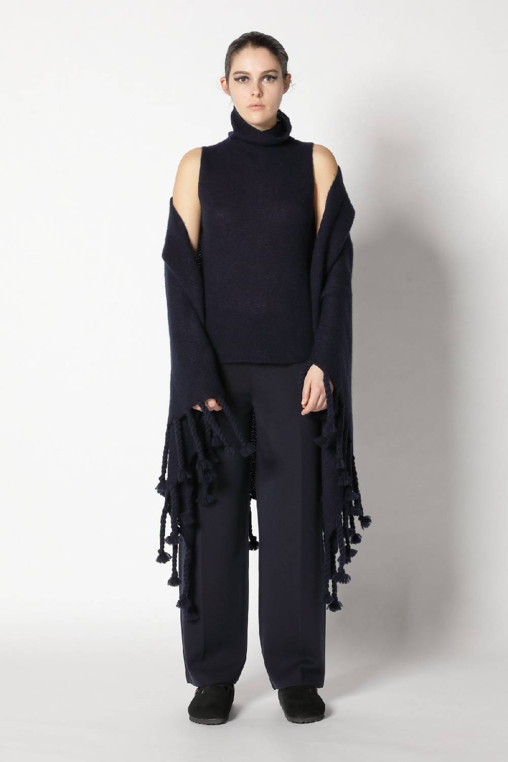 Sminfinity fluffy turtle top + fluffy triangle + silky suit pants Begrenzt auf 3 Tage