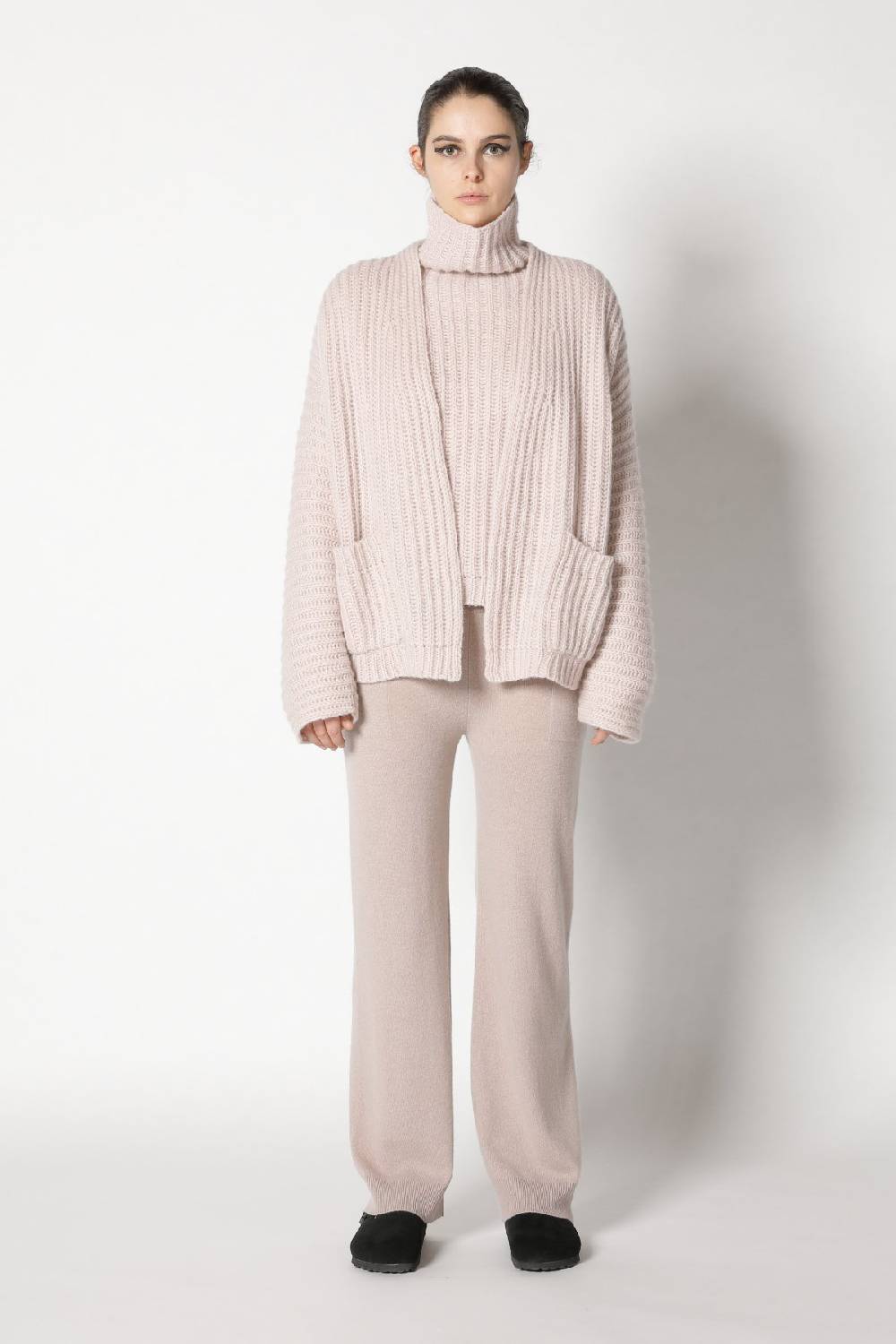 Sminfinity fluffy rib jacket + fluffy rib turtle + infinite palazzo pants 2025