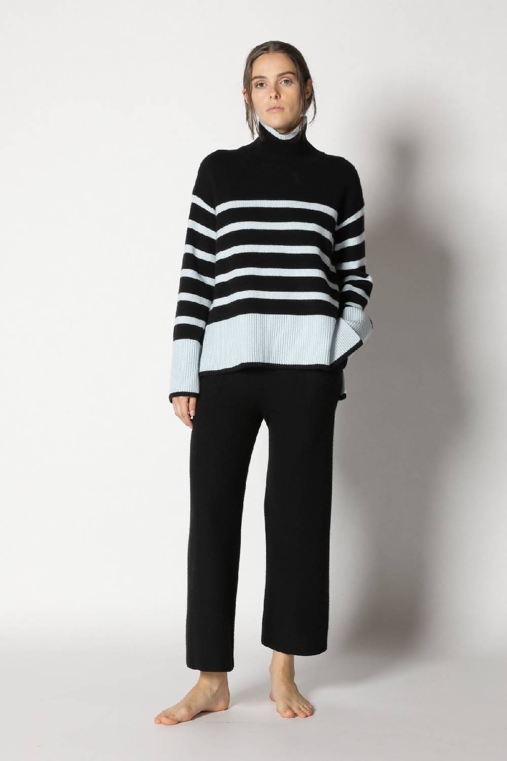 Sminfinity slouchy striped turtle + gater cropped pants Neueste Stile